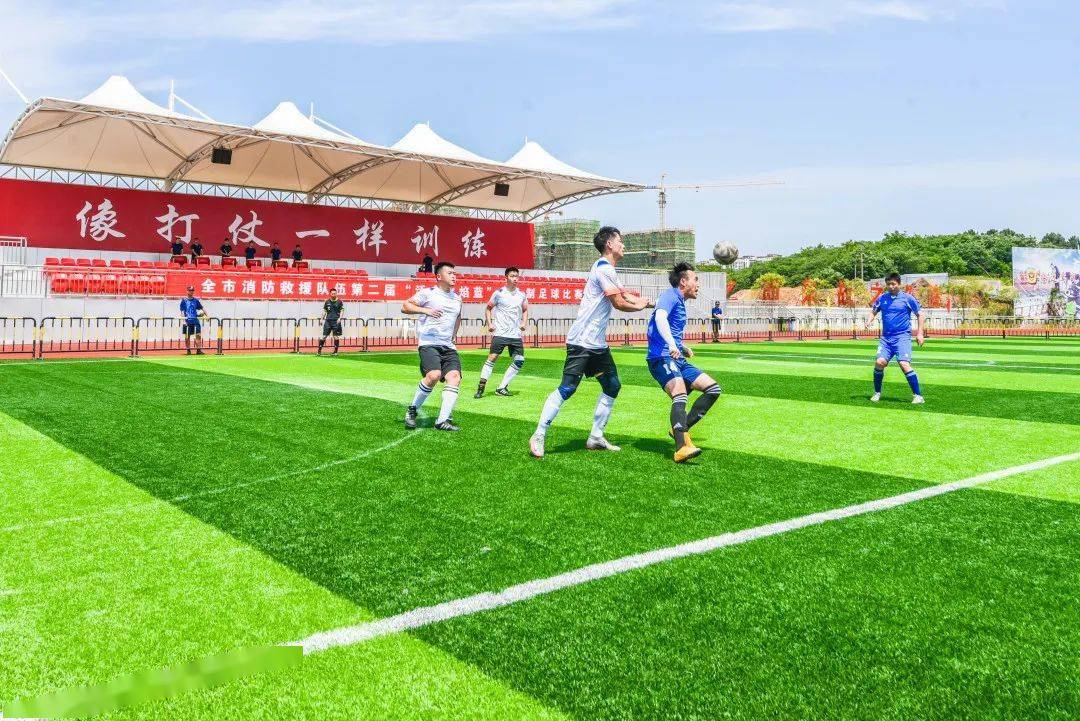 爱游戏体育官网登录-陕西足球市场大升级：西安队全力以赴，披荆斩棘争夺冠军